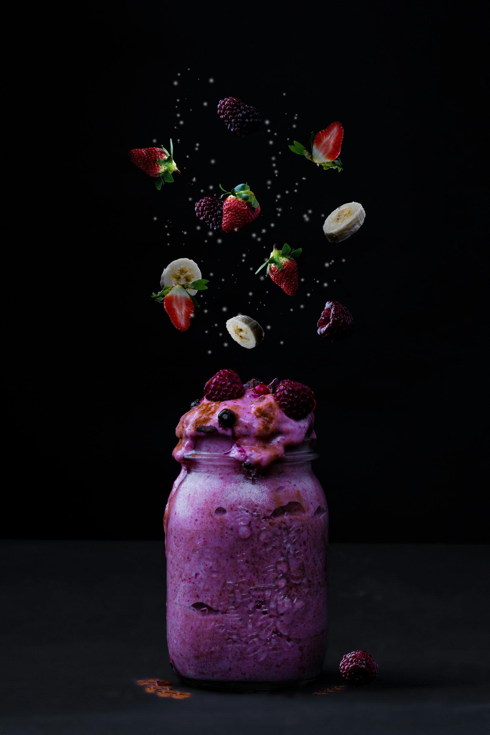 smoothie-low-carb-de-berry-e-kefir-preparação